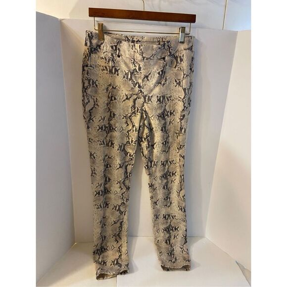 Chicos Jeggings size 6 gray snake print size .05 - Picture 1 of 6